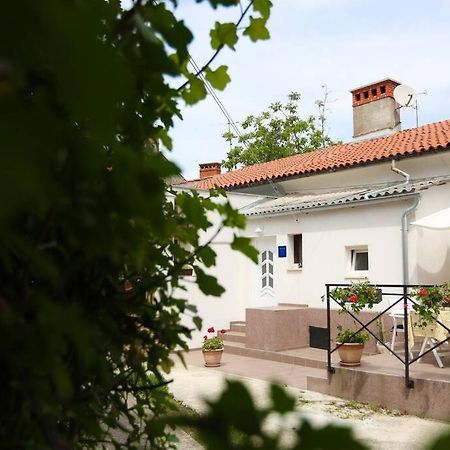 Charming Apartment In Town Center Pola Esterno foto